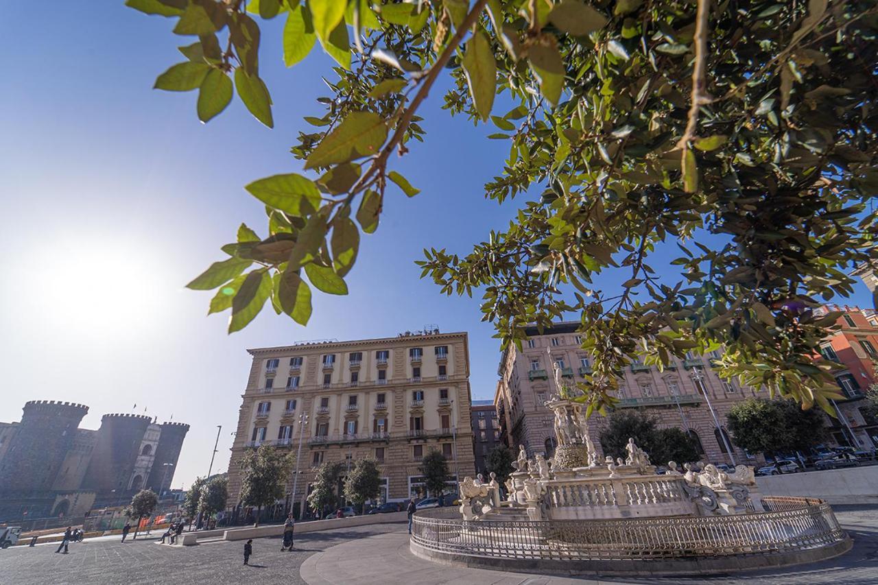 Royal House Napoli Centro, By Clapa Group Hotel ภายนอก รูปภาพ